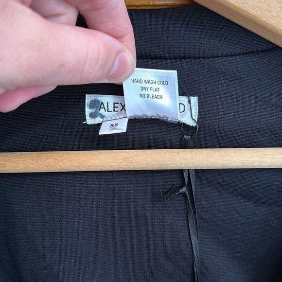 Alex Garfield New York Black Soft Two Button Blazer Women’s XS 2 - Picture 4 of 5
